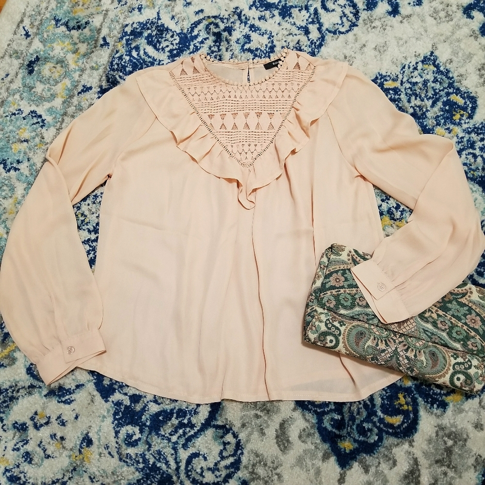 RolyPoly Crochet Inset Ruffle Front Blouse Blush - Picture 4 of 7
